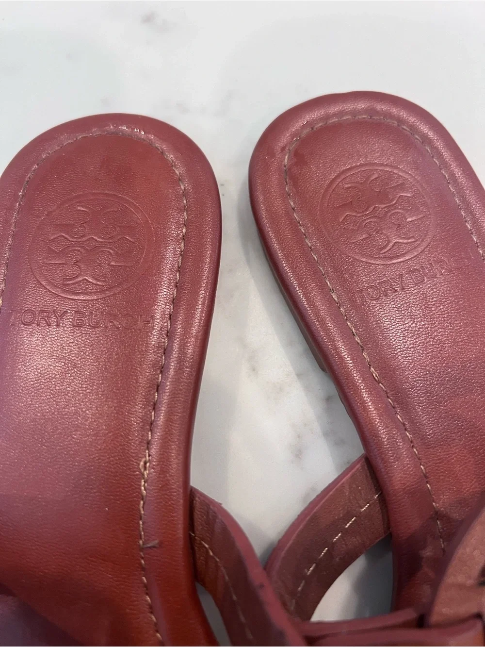 Tory Burch Miller Logo Leather Thong Sandals in Rosewood